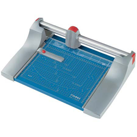 Dahle 14-1/8in Cut Premium Rolling Blade Rotary Trimmer