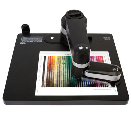 X-Rite i1Publish Pro 3 Spectrophotometer & i1iO 3 Automated Chart
