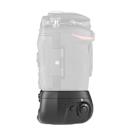 Nikon D500 ＋Nikon MB-D17 Amazon.com : Nikon MB-D17 Multi Battery Power Pack/Grip for