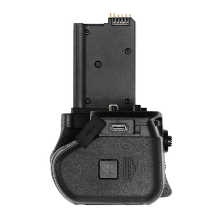Green Extreme MB-N14 Multi-Power Replacement Battery Grip for