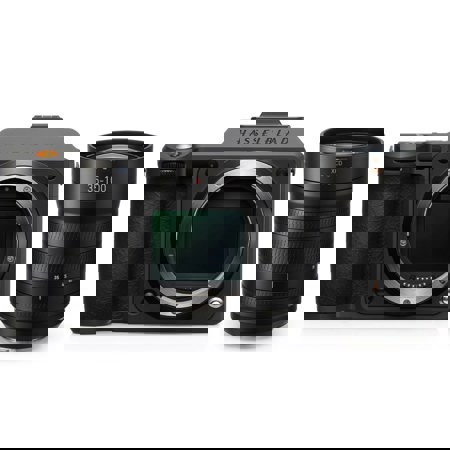Hasselblad X2D II 100C Medium Format Mirrorless Camera + Hasselblad XCD 35-100mm f/2.8-4 E Lens
