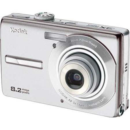Kodak EasyShare M863 Digital Silver Camera Kit, with 2 GB SD Memory Card, Deluxe Carry Case, Mini Table Top Tripod, Neck Strap, Memory Card Wallet, Screen Protecters for Cameras LCD Screen, Cleaning Fluid with Cloth