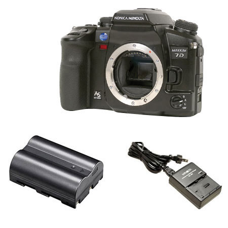 Minolta Disc. - Minolta Maxxum 7D Digital SLR Camera Body Kit, 6.1 Megapixel, Interchangeable Lens - USA Warranty