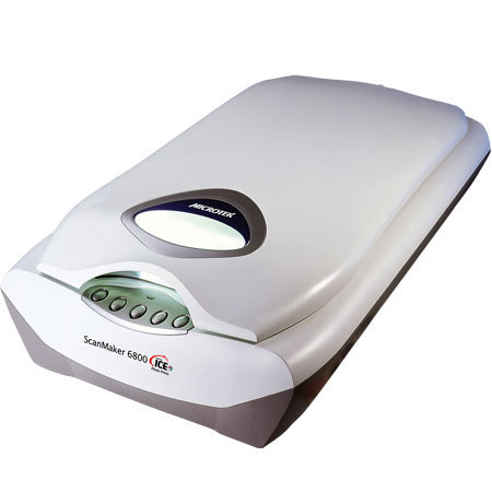 Microtek Scanmaker 6800 Flatbed Scanner with Digital Ice Technology, 8.5" x 11.7", with Firewire & USB Interface, Mac & Windows.