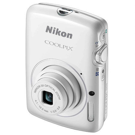 Nikon Coolpix S01 Digital Camera, White