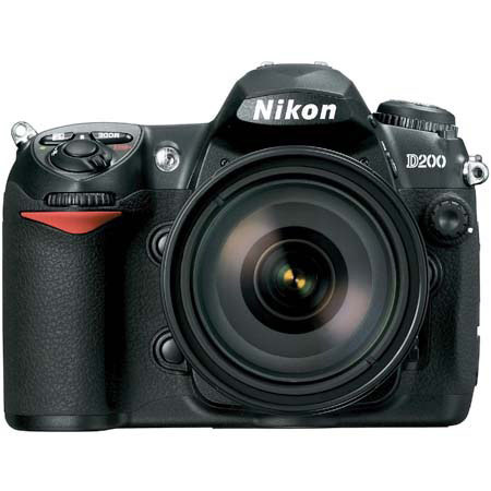 Nikon D200 Digital 10.2mp SLR Camera Outfit with 18-200mm f/3.5-5.6G ED-IF AFS DX VR Zoom-NIKKOR Lens, U.S.A.