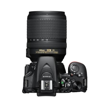 Nikon D5600 DSLR with 18-140mm DX VR Lens