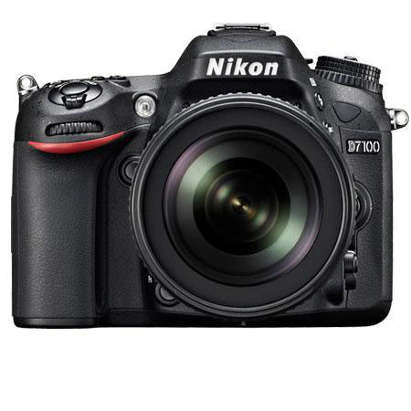 Nikon D7100 DSLR with 18-140mm VR Lens