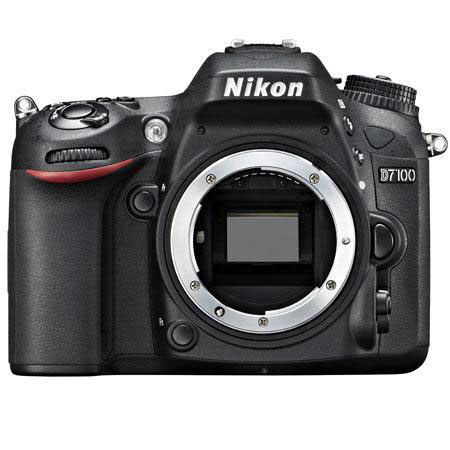 Nikon D7100 Camera, Bundle w/55-200mm f/4-5.6G Lens, Spare Batt, 32GB Card, Case
