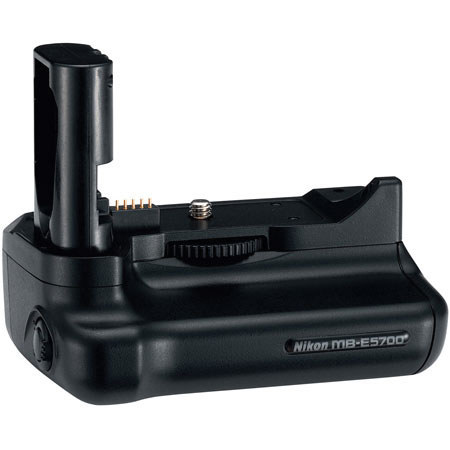 Nikon MB-E5700 Battery Pack for the CoolPix 5700 & 8700 Digital Cameras. #25184