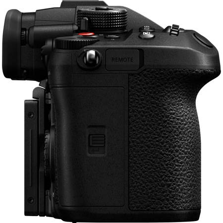 Panasonic Lumix GH6 Mirrorless Camera with Leica DG 12-60mm f/2.8