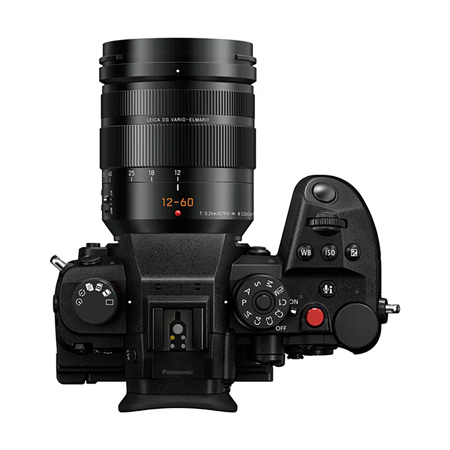 Panasonic LUMIX GH7 Camera with Leica DG Vario-Elmarit 12-60mm f