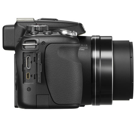 Panasonic Lumix DMC-FZ200 12.1MP Digital Camera