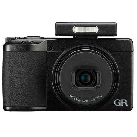 デジタルカメラ RICOH GR IV + GF-2 リコー「RICOH GR IV」専用小型フラッシュ「RICOH GF-2」を発売