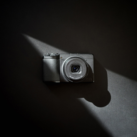 超美品　♫　RICOH GR 初代 APS-C Ricoh GR Digital: Resurrecting a pioneering camera from 2005