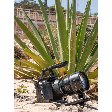 IRIX 30mm T1.5 Cine Lens for Canon RF, Feet IL-C30-RF-I