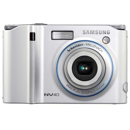 Samsung NV40, Dig Camera Kit, Silver w/2GB SD Mem Card