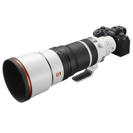 Sony Alpha a7R VI Mirrorless Camera with FE 100-400mm f/4.5 GM OSS