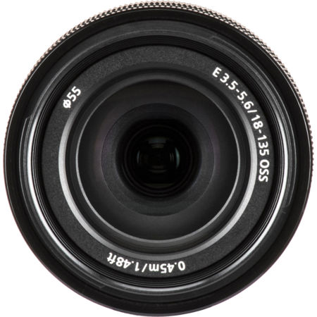 Sony ILCE-6700 + E 18/135 F-3.5-5.6 OSS - ILCE6700MB