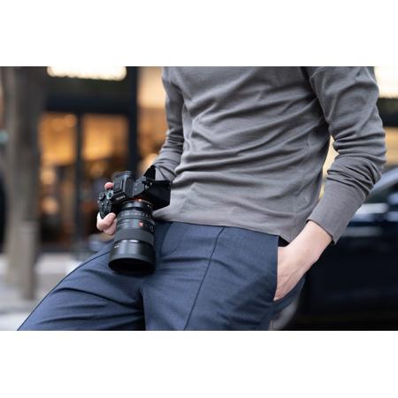 Sony FE 35mm f/1.4 GM Lens SEL35F14GM - Adorama Sony FE 35mm f/1.4 GM Lens SEL35F14GM - Adorama