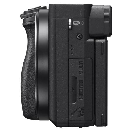 Sony Alpha a6400 Mirrorless Camera with 18-135mm f/3.5-5.6 OSS