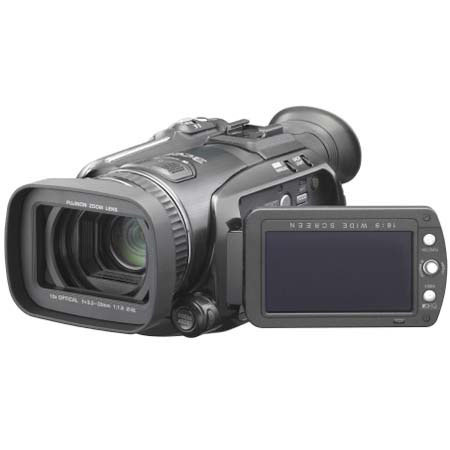 JVC Everio GZ-HD7US Internal 60GB Hard Drive Camcorder, 3 Megapixel CCD with 2.7" LCD Screen, 10x Optical Zoom