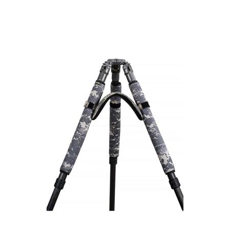 LensCoat LegWrap Pro (set of 3) or Gitzo Series 4 & 5 Tripods 18" Digital Camo