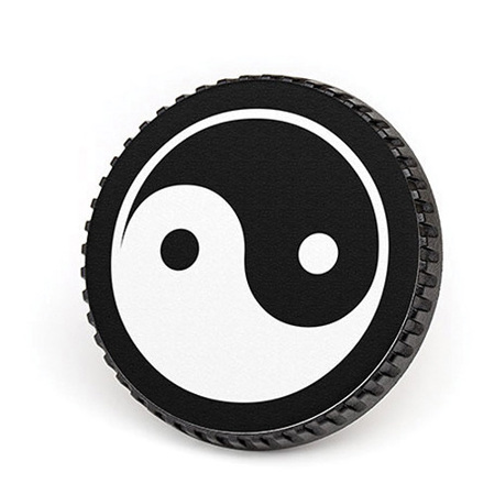 LenzBuddy Body Cap for Canon - with YinYang Icon (Black & White)