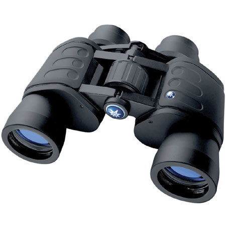 Meade 7x35mm TravelView Series, Weather Resistant Porro Prism Binocular with 7.2° Angle of View.
