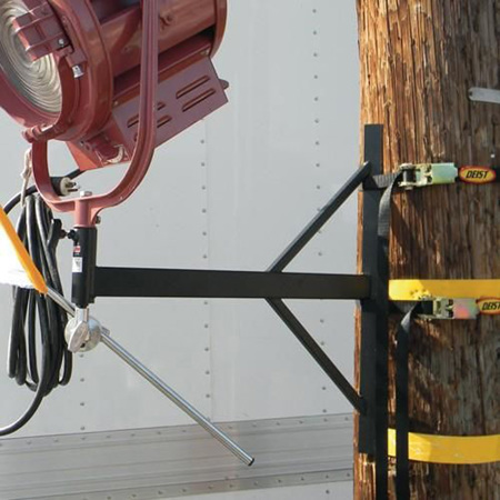 Matthews Poultry Bracket with 1-1/8" Junior Receiver
