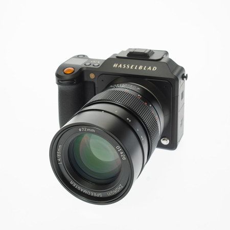 Zhongyi 65mm 1.4 Hasselblad Fujifilm中一光学 sddefault.jpg