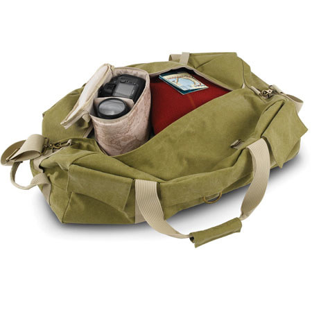 National Geographic Earth Explorer Duffel Bag with Wheels and DSLR Insert