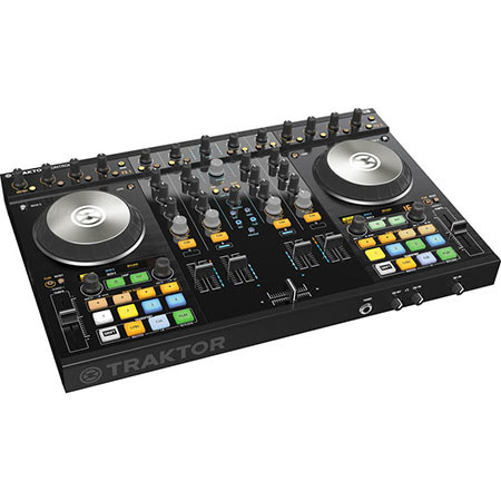 Native Instruments TRAKTOR KONTROL S4 MK2 DJ System