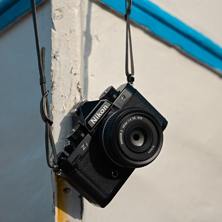 Nikon Z f Mirrorless Camera with NIKKOR Z 40mm f/2 SE Lens 1763