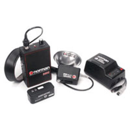 Norman A200CM-R 200w/s Portable Battery Kit with LH2KM UV Modeling Flash Head with Pocket Wizard Radio Slave, 5" Reflector, Power Pack, Battery, Charger, Strap