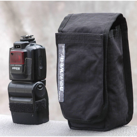 Newswear Strobe Press Pouch, Black