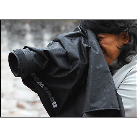 Newswear 975301 Waterproof Short Lens Rain Poncho