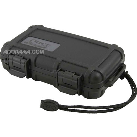 The OtterBox 2000 UW Case, Waterproof to 100feet Black