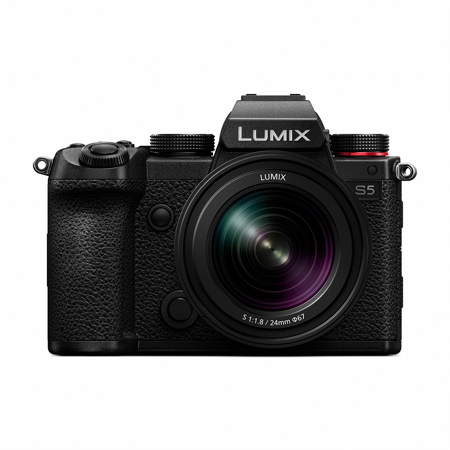 Panasonic LUMIX S 24mm f/1.8 Lens for L Mount S-S24 - Adorama