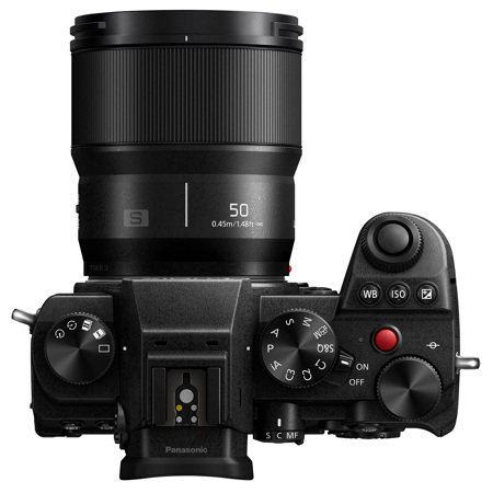 Panasonic LUMIX S 50mm f/1.8 Lens for L Mount S-S50 - Adorama Panasonic LUMIX S 50mm f/1.8 Lens for L Mount S-S50 - Adorama