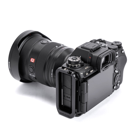 Peak Design Field Bracket for Sony A1 ii Camera