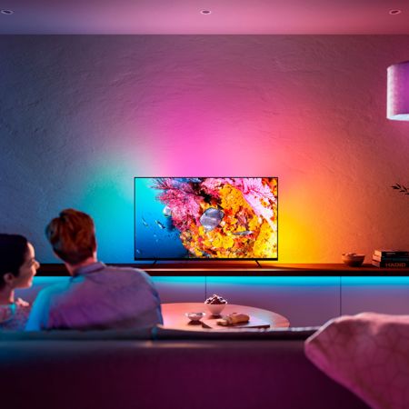 Philips Hue Play HDMI Sync Box Black with Hue 65 Play Gradient Lightstrip 555227 C