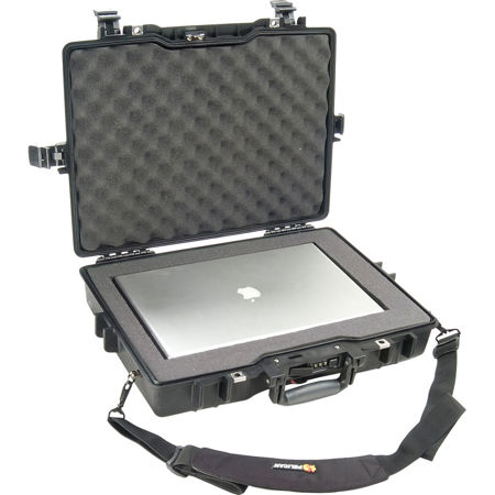 Pelican 1495 Large Computer Watertight Hard Case with Foam Insert, for Notebook Computers up to 17" - Black
