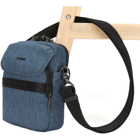 Pacsafe Metrosafe X compact crossbody - DARK DENIM
