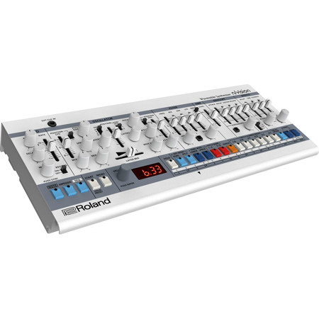 Roland n/Vision Wavetable Digital Synthesizer with 25-Key Keyboard Dock ...