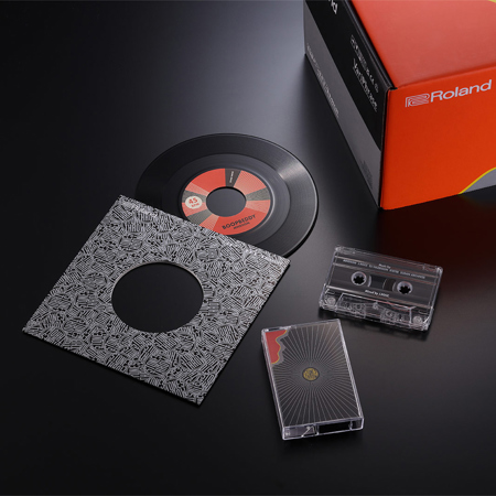 Roland SP-404MKII Stones Throw Limited Edition Creative Roland SP-404MKII Stones Throw Limited Edition Creative