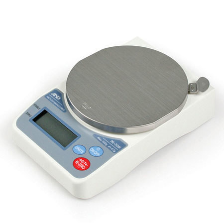 Safariland Digital Compact Scale with Steel Pan