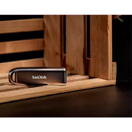SanDisk Extreme PRO 256GB USB-A 3.2 Gen 2 Flash Drive SDCZ820-256G-G46