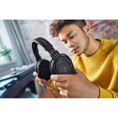 Sennheiser HD 660S2 ブラック Sennheiser HD 660S2 Review: Heavenly low end, premium price