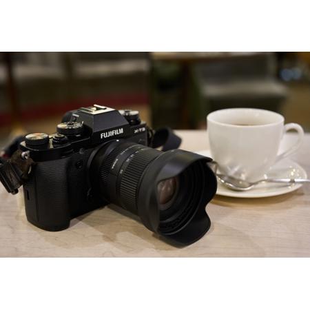 Sigma 18-50mm f/2.8 DC DN Contemporary Lens for Fujifilm X Sigma 18-50mm f/2.8 DC DN Contemporary Lens for Fujifilm X